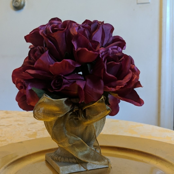 Silk Red Roses - Picture 2 of 4